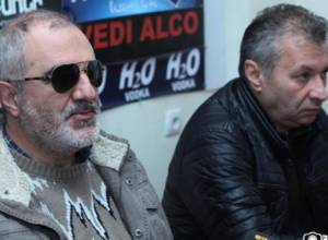 Founding Parliament again promises to change power