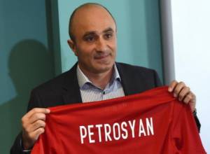 Արթուր Պետրոսյանը առաջին անգամ հրապարակեց հավաքականի կազմը