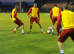 Соперник сборной Армении тренировался с 14 футболистами