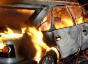 Залил машину дизельным топливом и пожег