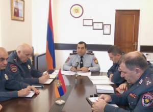 Полиция ведет переговоры с “Секьюрити дрим”