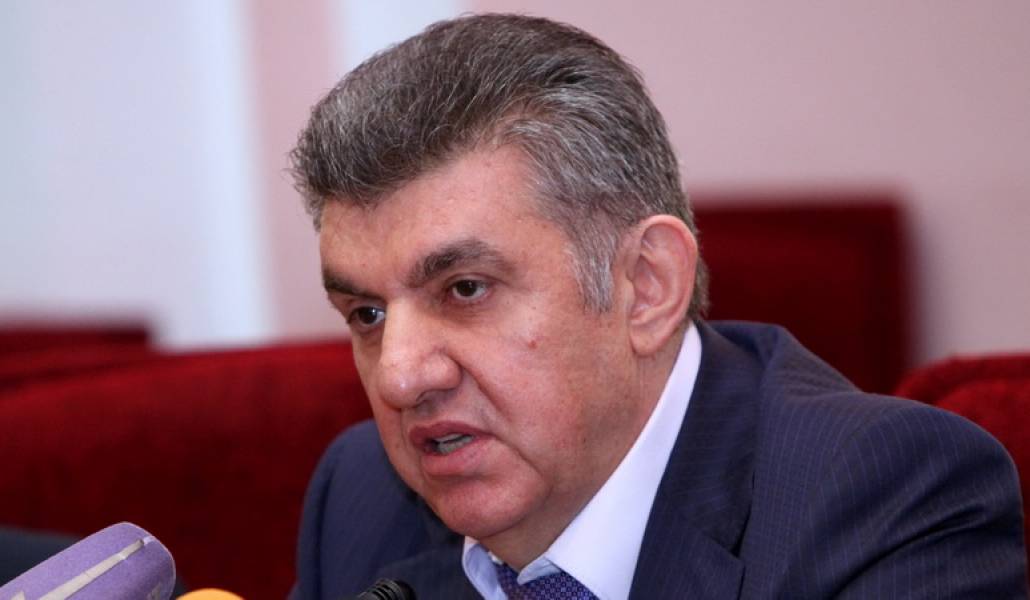 Abrahamyan-Ara1