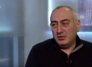 Did K.Karapetyan have an option to be PM, but remain non-partisan?