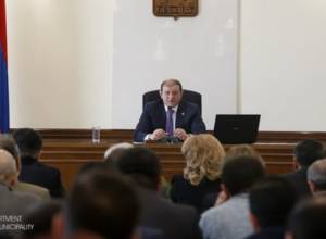 Грузовики “Гранд Кенди” – собственность Еревана