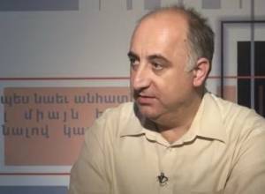 Education expert: “If country smells bad, everybody’s noses should not be cut off”