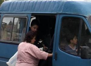 Мэр поручил должностным лицам ездить на общественном транспорте