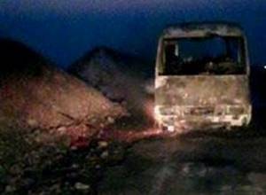 Сгорел автобус, перевозивший военных: ditaket.am