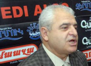 Azat Arshakyan: I hoped Karen Karapetyan would not eneter HHK dentistry