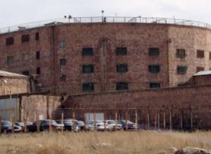 Специальное посещение осужденных, нанесших себе увечья в УИУ “Нубарашен»