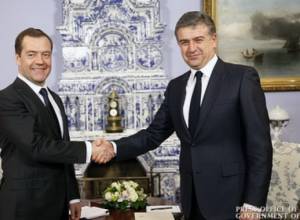 Armenian, Russian Prime Ministers Meet in Moscow