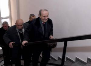 Communists are in CEC