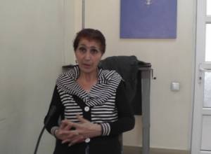 Ուսը կոտրած կին. «Ոստիկանների ոտքերը լավ եմ հիշում»
