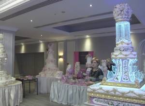 Տորթը, ծաղկեփունջը, զգեստն ու նկարահանումը՝ մեկ վայրում