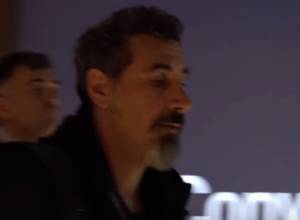 Серж Танкян прибыл в Армению