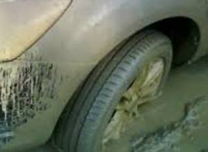 В грязи заблокированы 14 автомобилей