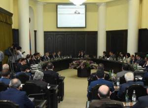 Government to work with emergency regime