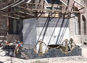 Премьер сосед мэра?