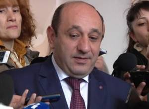 Minister ready to negotiate with Gagik Tsarukyan for investments