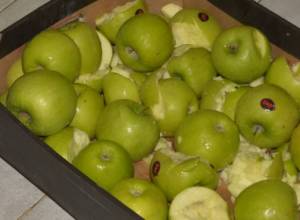 ՍԱՊԾ-ն իրացման մի շարք կետերում արգելել է ադրբեջանական ծագման խնձորի վաճառքը