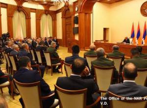 Bako Sahakyan grants awards
