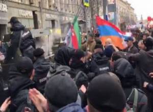 Scuffles between Armenians, Azerbaijanis during Immortal Regiment march in Moscow