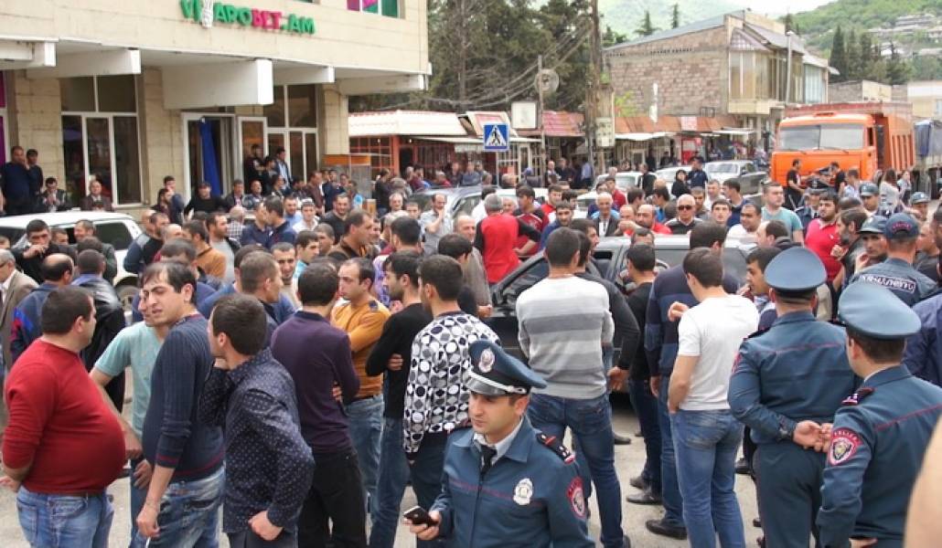 Sequence_01.Still002