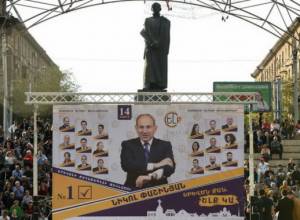 Colours of music at the last meeting of Yelk