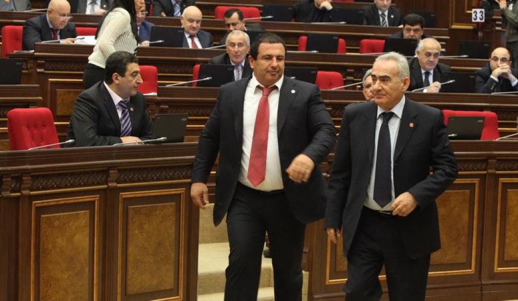 400c4f3fbf3a769e41d3b6497f7d4761