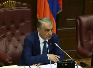 ՀՀ Ազգային ժողովի նախագահ Արա Բաբլոյանի կենսագրությունը