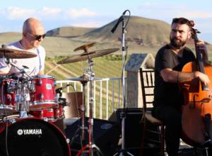 Jazz and wine lovers at one place