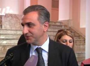 Министр сельского хозяйства не понимает сельчан, жалующихся на цены на абрикосы