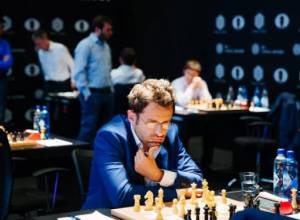 Левон Аронян очередной раз сыграл вничью