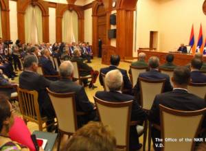 Артур Агабекян награжден званием "Герой Арцаха" и орденом "Золотой орел"