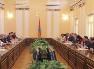 Представители конгресса США были сторонниками мирного урегулирования вопроса НКР