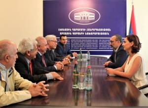 Artsakh FM receives intellectuals from Turkey