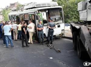 Seven injured as trolleybus hits roadside divider and overturns in Yerevan