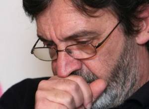 «А1+» осуждает насилие над журналистом