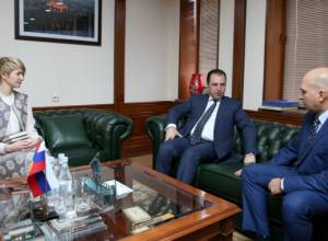 Виген Саргсян принял представителей ЕС и РФ