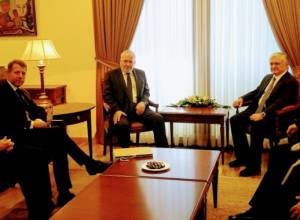 С сопредседателями говорилось о совместных усилиях