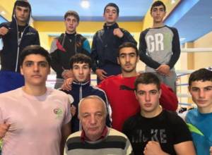 Armenian boxers leave European Championship