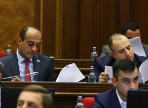Parliament adopts RA bill on Military Service and Serviceman’s Status