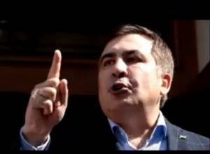 Saakashvili to jump off the roof of house