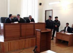 Судья не обидится, когда при необходимости его назовут подсудимым