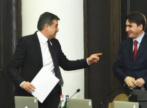 Government's session. LIVE