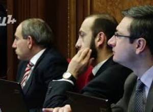 Չարի վերջ» ի հերոսի նման կացինը վերցրել, կանգնել է պետության գլխին»
