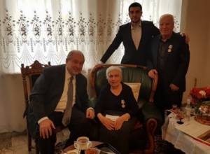 Армен Саргсян посетил семью Вазгена Саргсяна