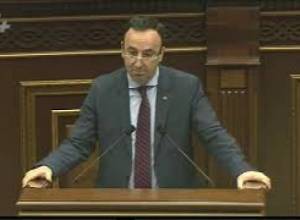ՍԴ նախագահի պաշտոնը չի ենթադրում քաղաքական անելիքներ. Հ. Թովմասյանը առաջադրվեց