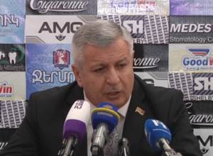 Economic growth does not provide positive changes