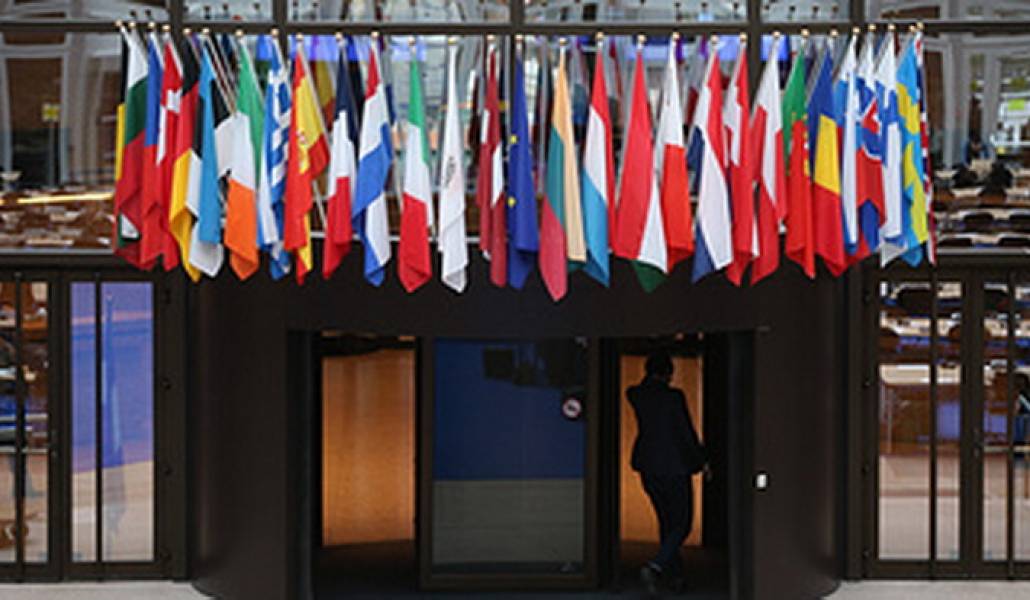 2 ինքնաթիռով Մոսկվա են ժամանել ԱՄՆ-ից արտաքսված 60 դիվանագետները՝ ընտանիքներով