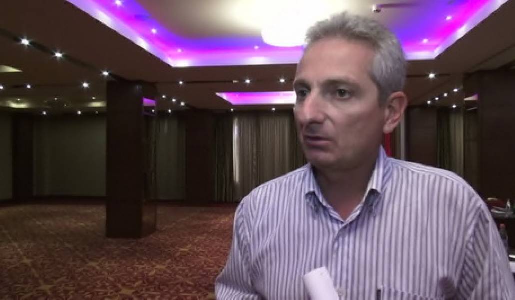 Diana-nkar-Ara-xazaryan